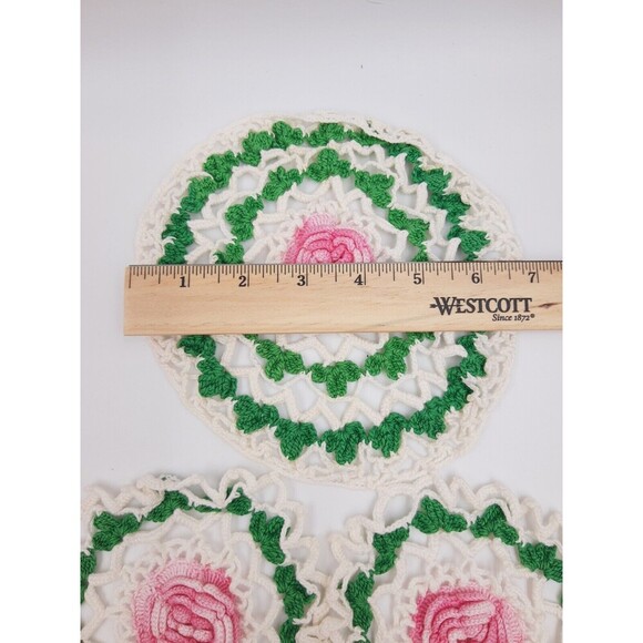 Lot of 5 doilies pink green white 7" - 12" 3 Diminsional Vintage - Picture 10 of 10